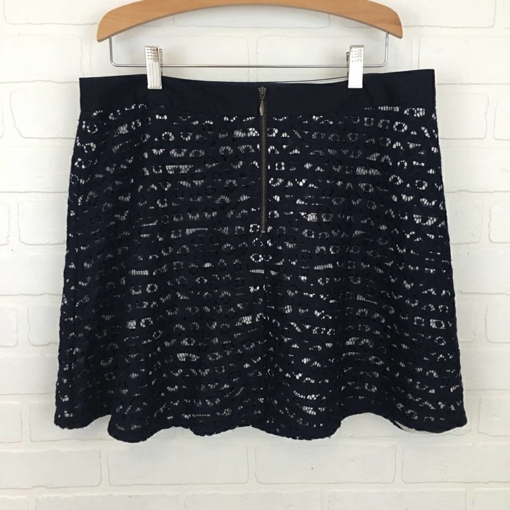 The Limited Lace Overlay Skirt - Picture 2 of 4